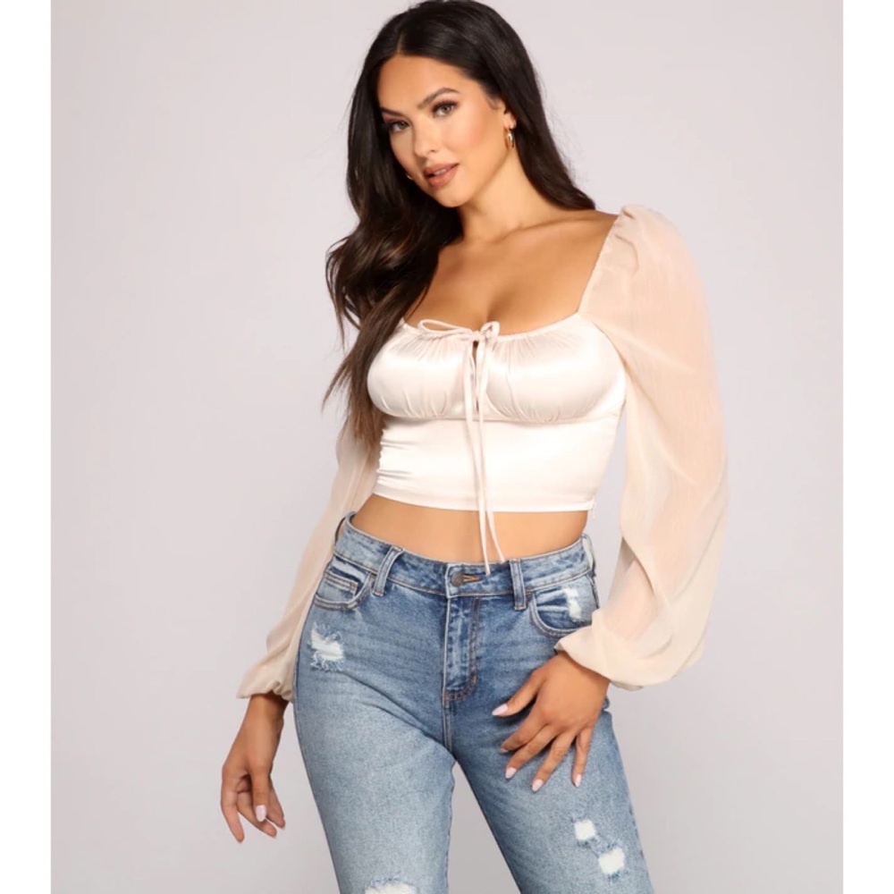 WINDSOR Stylish Sweetheart Satin Crop Top
